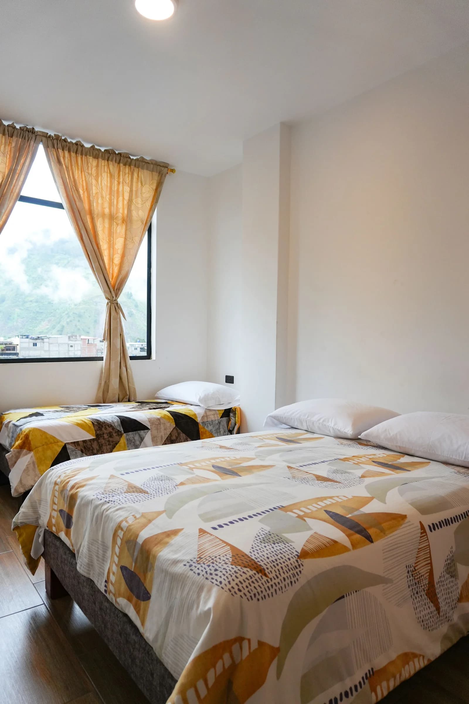 Triple Room in Baños de Agua Santa 3
